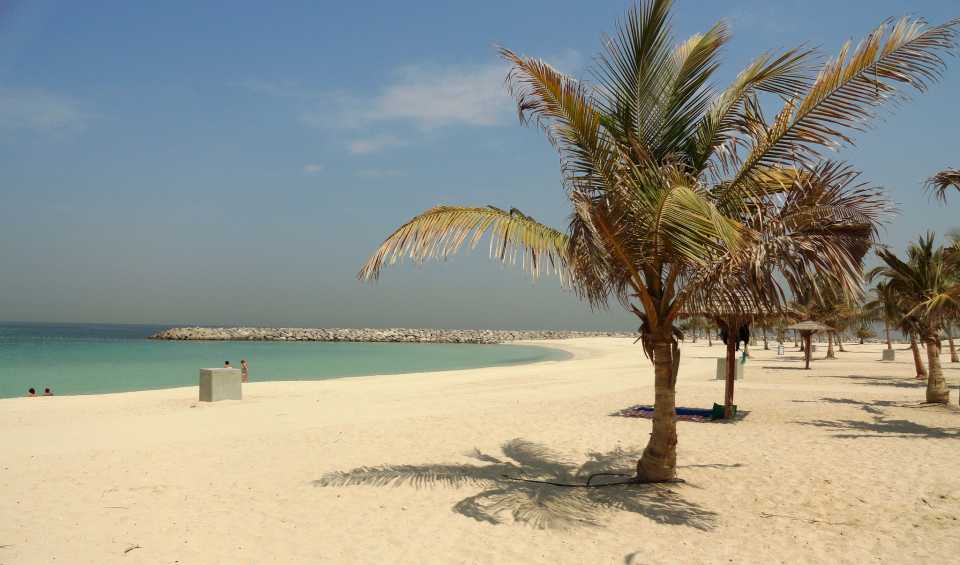 Платний пляж Аль Мамзар в Дубаї